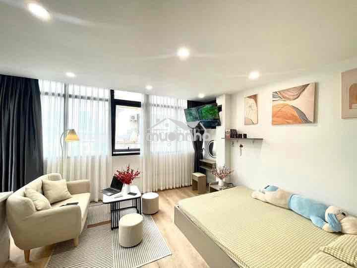 Phòng studio, cửa sổ trời_diện tích 40m2_hẻm 386 lê văn sỹ