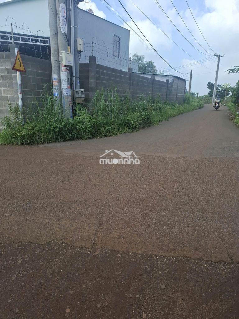 Cần bán lô đất thổ cư dân cư hiện hữu đường thông