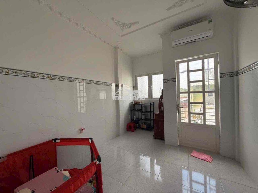 9 trieu cho thuê nhà nguyên căn hẻm xh phạm hữu lầu - Ảnh 2