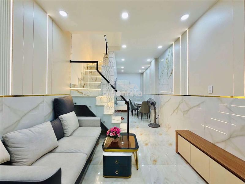 Nhà mới 100% full nội thất cao cấp dt 3x10m 1 lầu 2pn quang trung