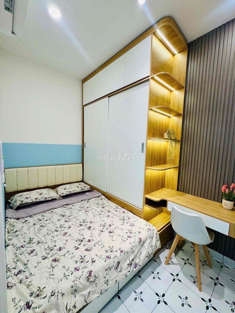 Bán nhà 1/phan văn trị hem xe hơi binhthạnh 45m2 chỉ nhỉnh 5 tỷ, 3pn, - 4