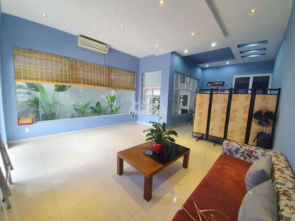 Cho thuê tầng trệt 250m2 trong villa sân vườn q7 - 2