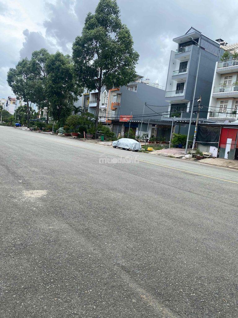 Bán lô đất: 4.5x18m, mt đường số 13 kdc phong phú 5 - 2