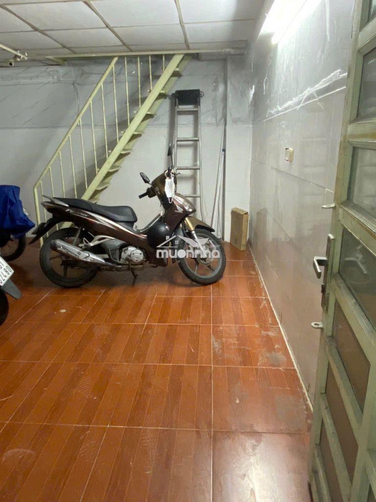 Phòng mặt tiền đinh bộ lĩnh ngay bến xe, 40m2, 5tr - Ảnh 4