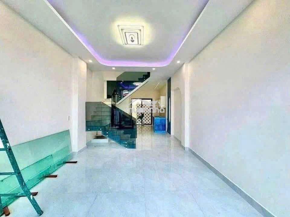 Nhà sân vận động đông hòa , phường đông hòa tp dĩ an - Ảnh 2