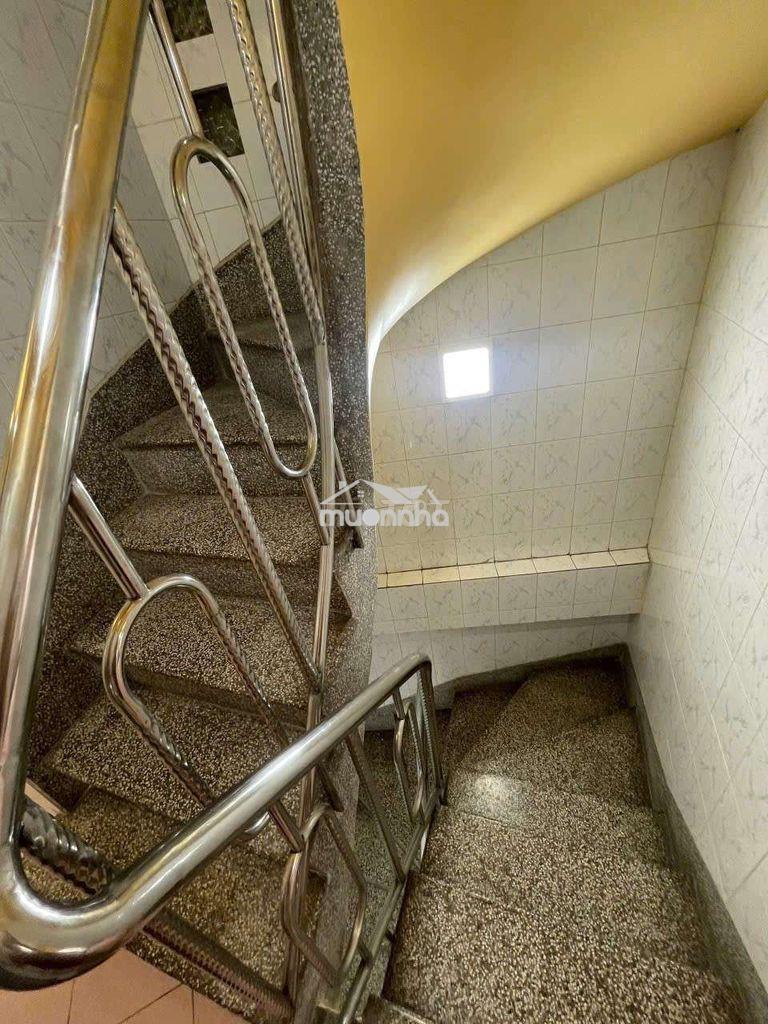 Nhà 1 trệt 3 lầu 4x12m 3 phòng 4 wc hẻm 42 trần huy liệu - Ảnh 4