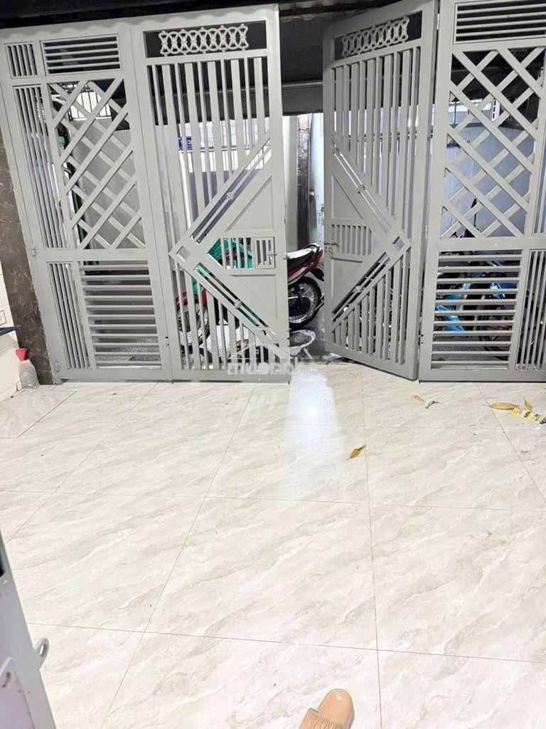 Full nội thất 4,5x13 trệt 3 lầu 4pn 3wc hẻm ô tô 5m gần pmqtrung - Ảnh 4