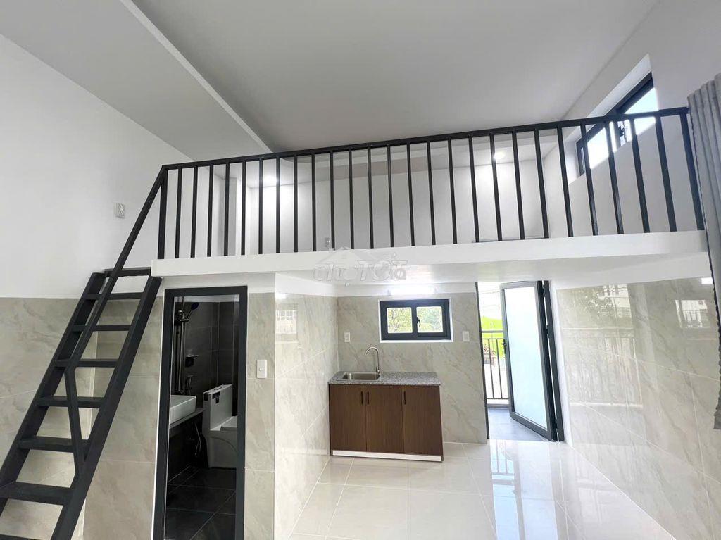 Trống lại duplex rộng rãi, thoáng mát, cửa sổ trời, ban công riêng - Ảnh 2
