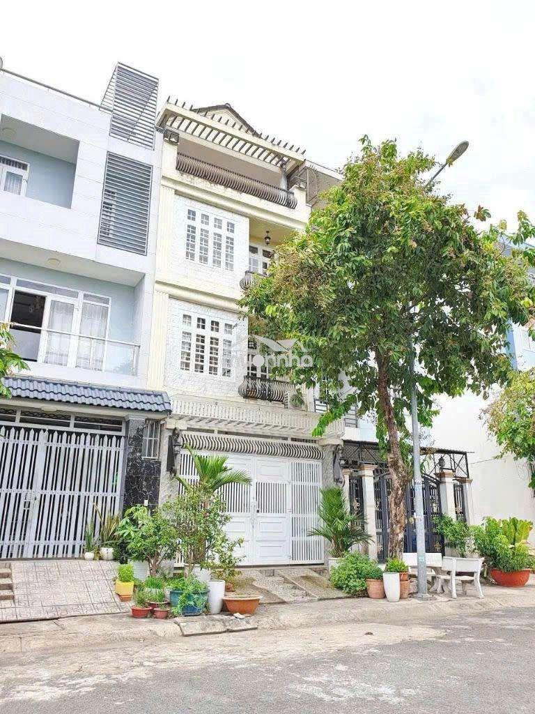 Nhà bán khu tái định cư phú mỹ phạm hữu lầu 1 trệt 3 lầu 5x18m 