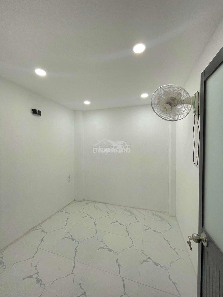 Bán nhà chiến lược thông mã lò hương lộ 2 - 2ty55 - 2pn - 25m2 - 4