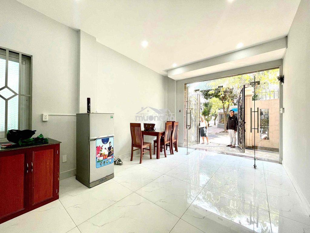 Nhà nguyên căn 2pn 2wc + 1pk + hẻm ô tô tận cửa - Ảnh 4