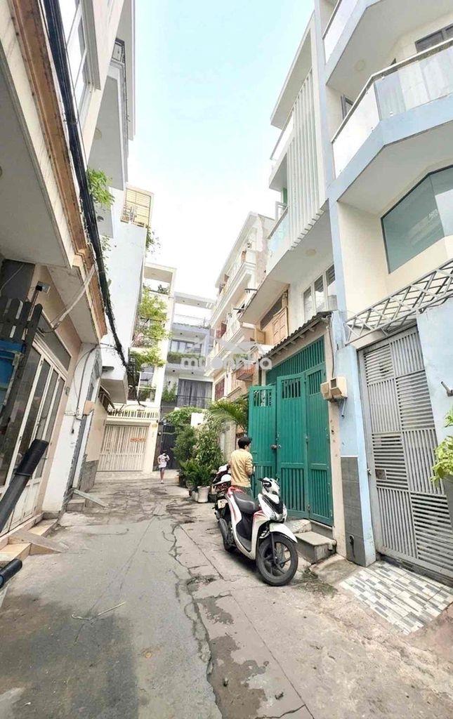 Nhỉnh 6 tỷ -  cx phan đăng lưu - vip bình thạnh - xe hơi đậu cửa - 4 t