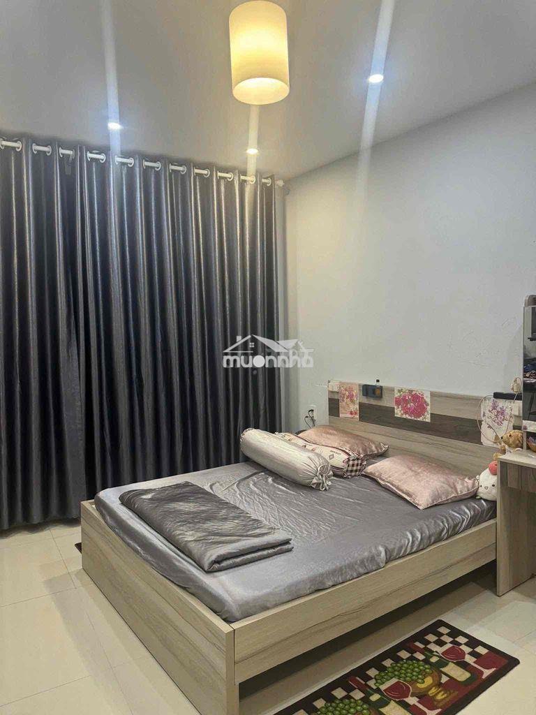 Cho thuê nhà hxh 4x11 đường cửu long 1 trệt 2 lầu sân thượng 4pn 3wc - Ảnh 4