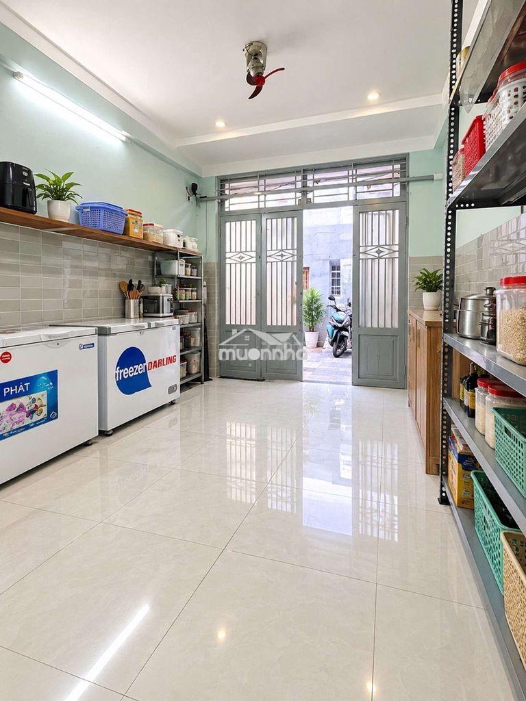 Nhà sát mặt tiền đường đội cung, q11 dt:3,5x7,8 2 tầng, chủ thiện chí