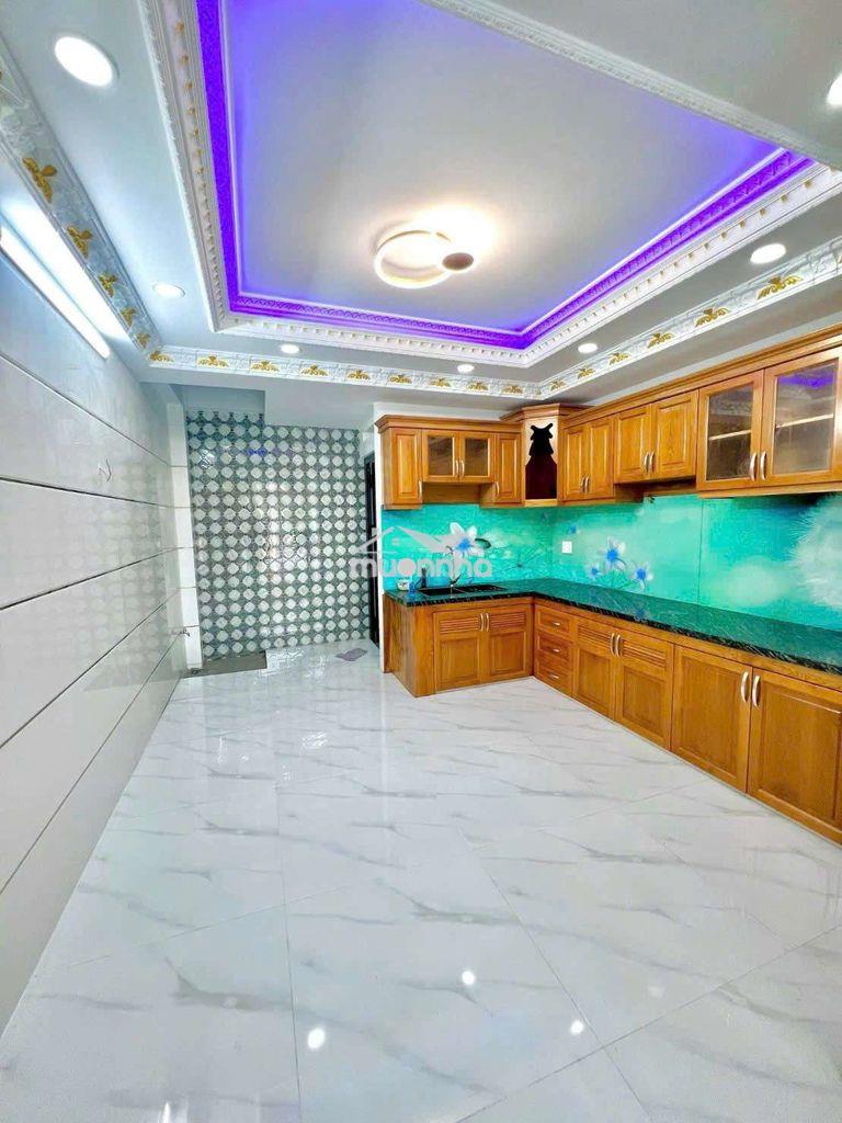 Nhà đẹp y hình 4 x 18 có 5pn 5wc sân thượng - Ảnh 4
