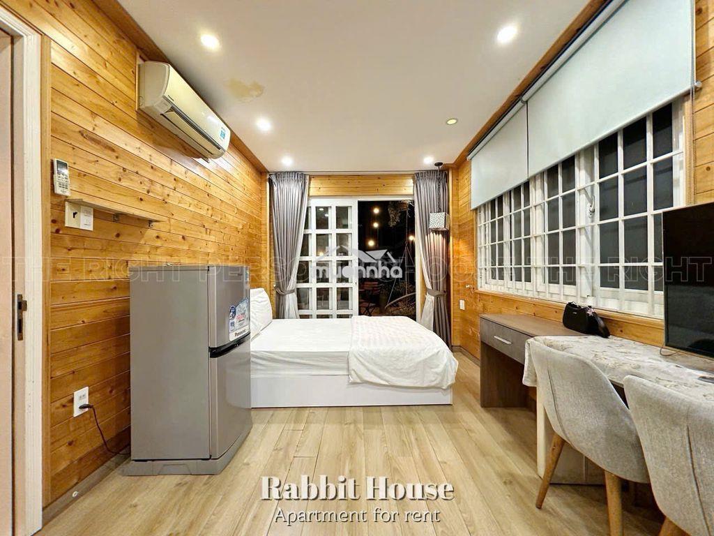🏡 Phòng balcony lớn nguyễn thị minh khai gần vòng xoay dân chủ quận 3 - Ảnh 2