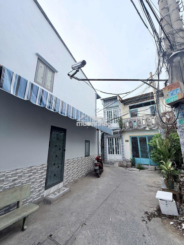 Nhà nhỏ căn góc hẻm xe hơi - Ảnh 2