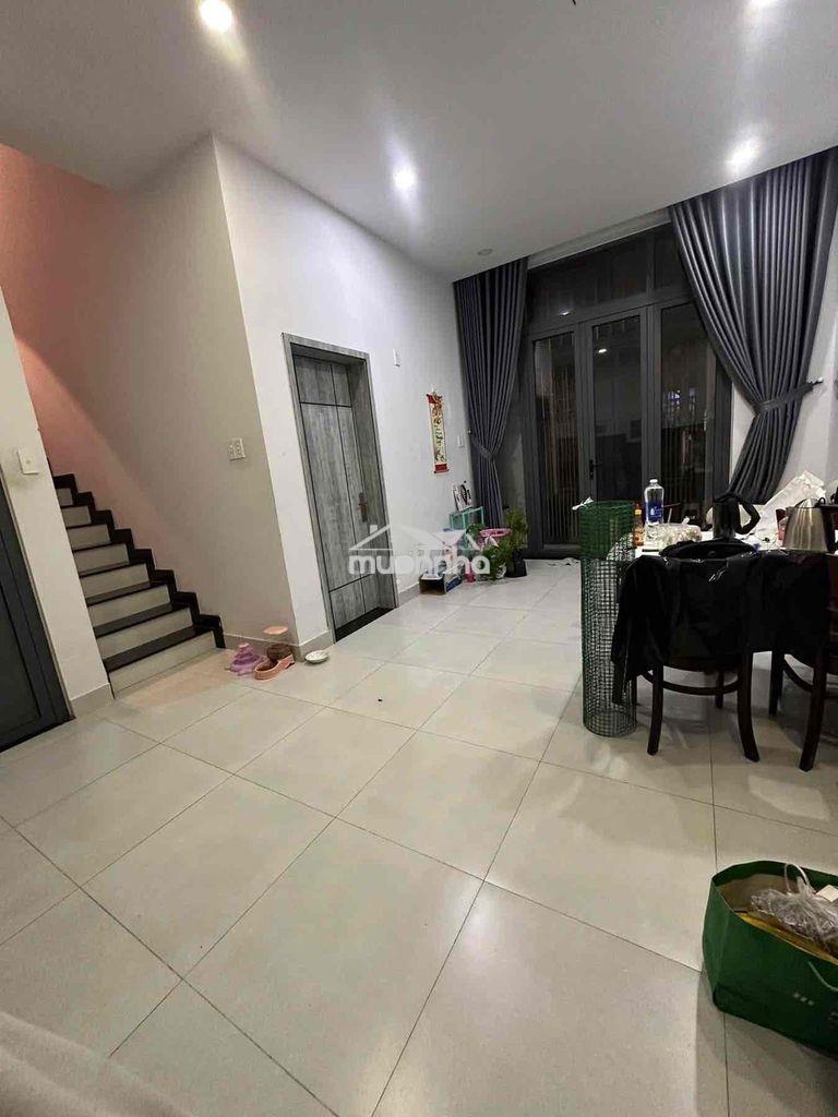 Cho thuê nhà 2 tầng hẻm xe hơi full nội thất đình phong phú - 3
