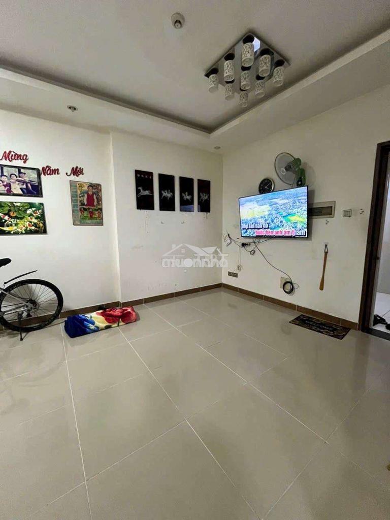 🌺Cho thuê căn hộ 2pn-có nt*cc đức khảiq7*dt 67m2- giá 8 triệu 