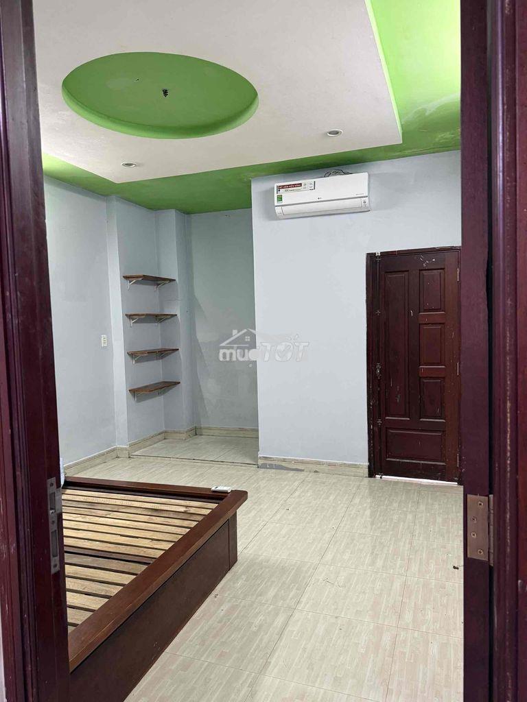 Nhà hhg sẵn máy lạnh 3pn hẻm xe hơi ngay giáp ngã 4 ga - 3