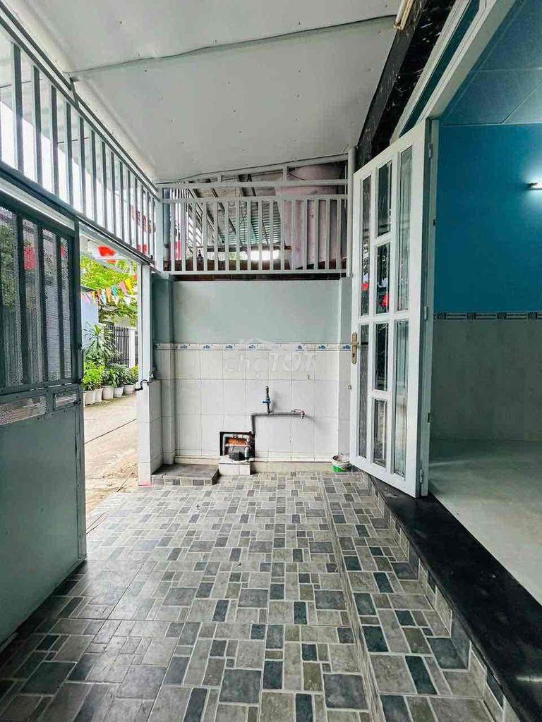 Nhà 1 trệt 1 lửng 2pn 4x15m hẻm 1200 huỳnh tấn phát quận 7