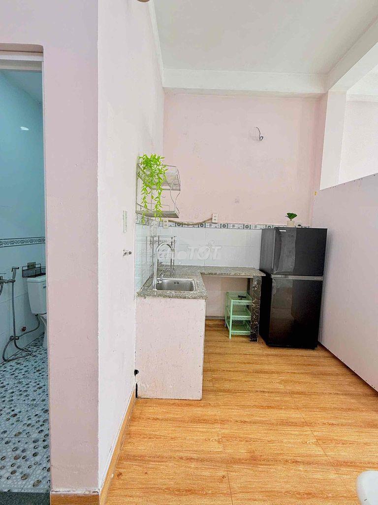 Studio ban công full nội thất - máy giặt riêng - Ảnh 2