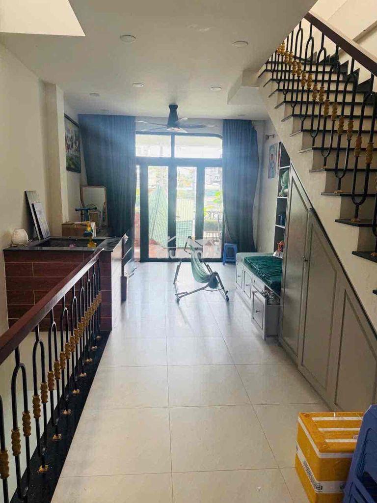 Nhà mặt tiền kinh doanh 3 tầng chỉ 9.2 tỷ - Ảnh 3