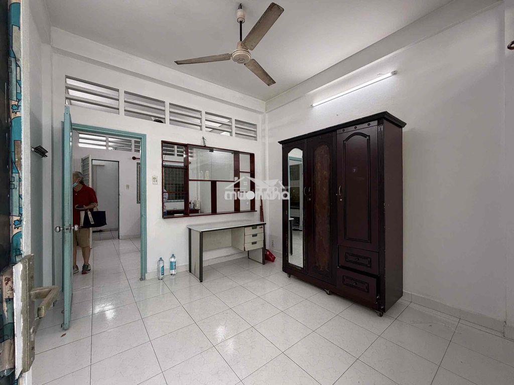 Cho thuê chung cư 2pn 50m2 balcon lớn_siêu thoáng ngay hồ văn huê pn - Ảnh 2