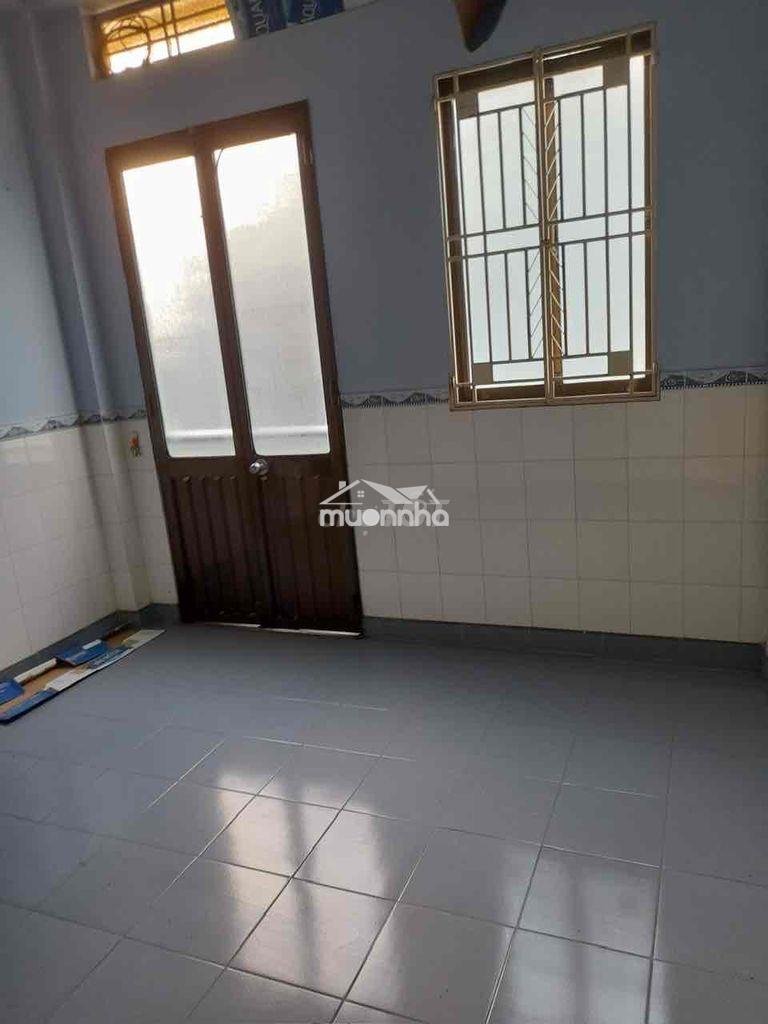 Chính chủ cho thuê nhà q.1 cô giang nt 2pn 3wc 4 tầng giá 12,6tr ạ