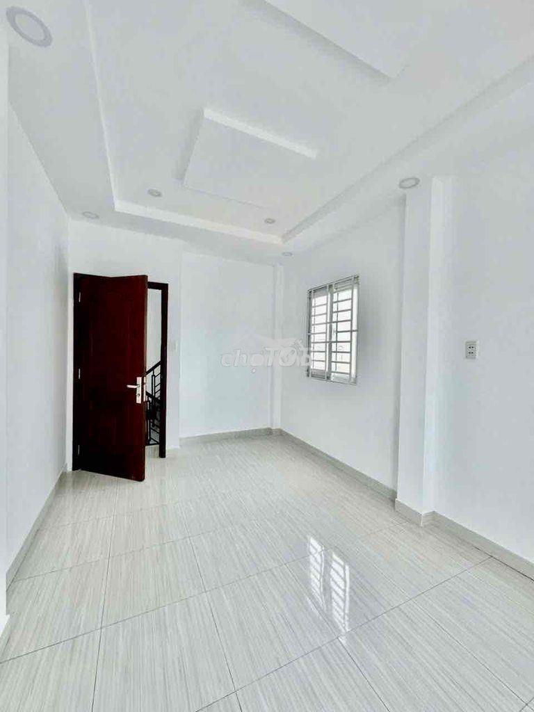 🏠 Nhà cho thuê mới sơn sữa ( p5 q8 cũ ) phường chánh hưng mới hẻm 3 gá - Ảnh 3
