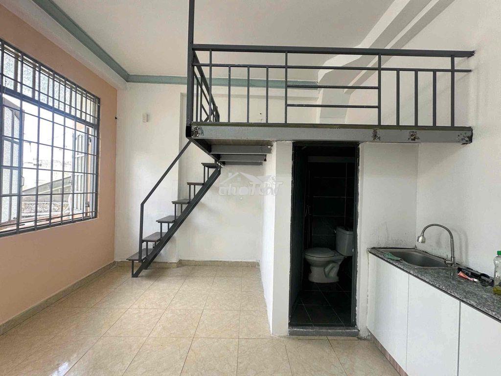 Gác ban công ngay công viên gia định-sân bay-bệnh viện 175-phú nhuận - Ảnh 3