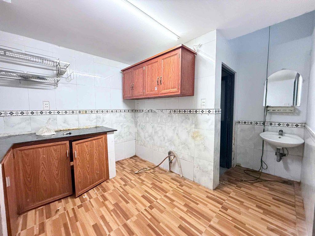 Nhà gần chợ minh phát. 2pn 2wc. đường xe hơi - Ảnh 4