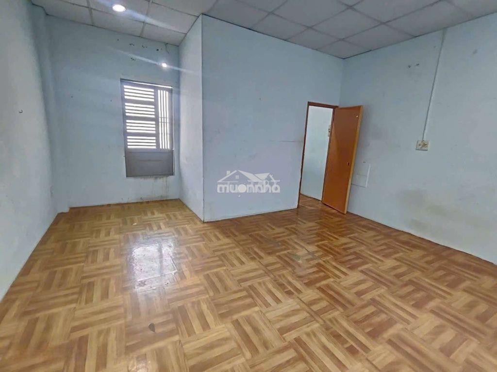 Nhà mặt tiền đường mua bán đường xe tải - Ảnh 4