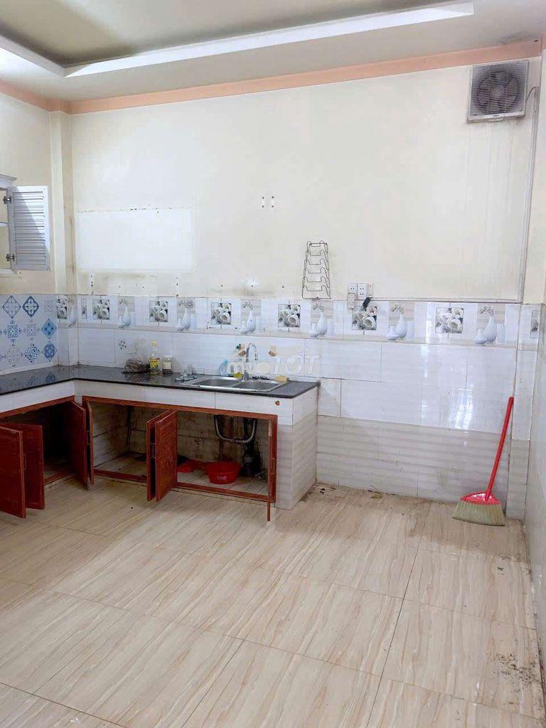 Cho thuê nhà lầu trệt gần ký túc xá khu b và siêu thị go dĩ an - Ảnh 3