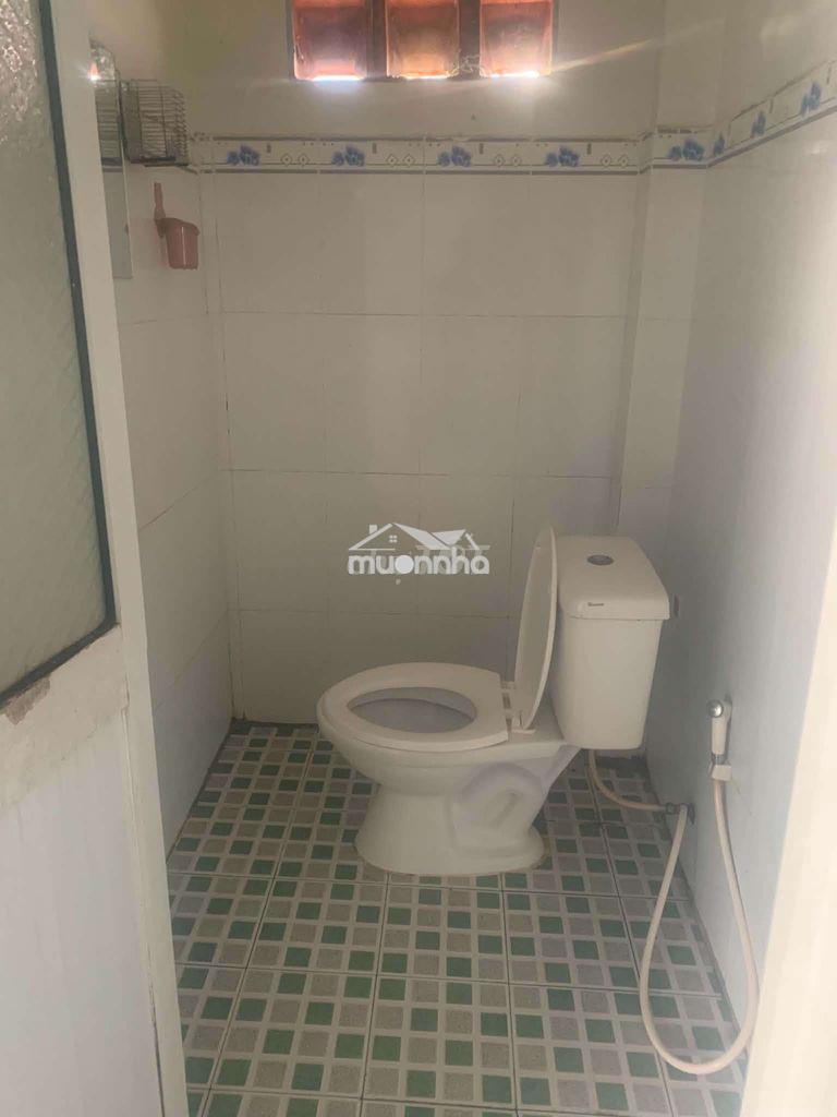 Cho thuê trọ to bự hẻm 935 htp q7