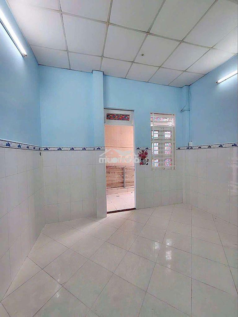 Nhà 2pn 2wc gần mặt tiền, q5 - 4