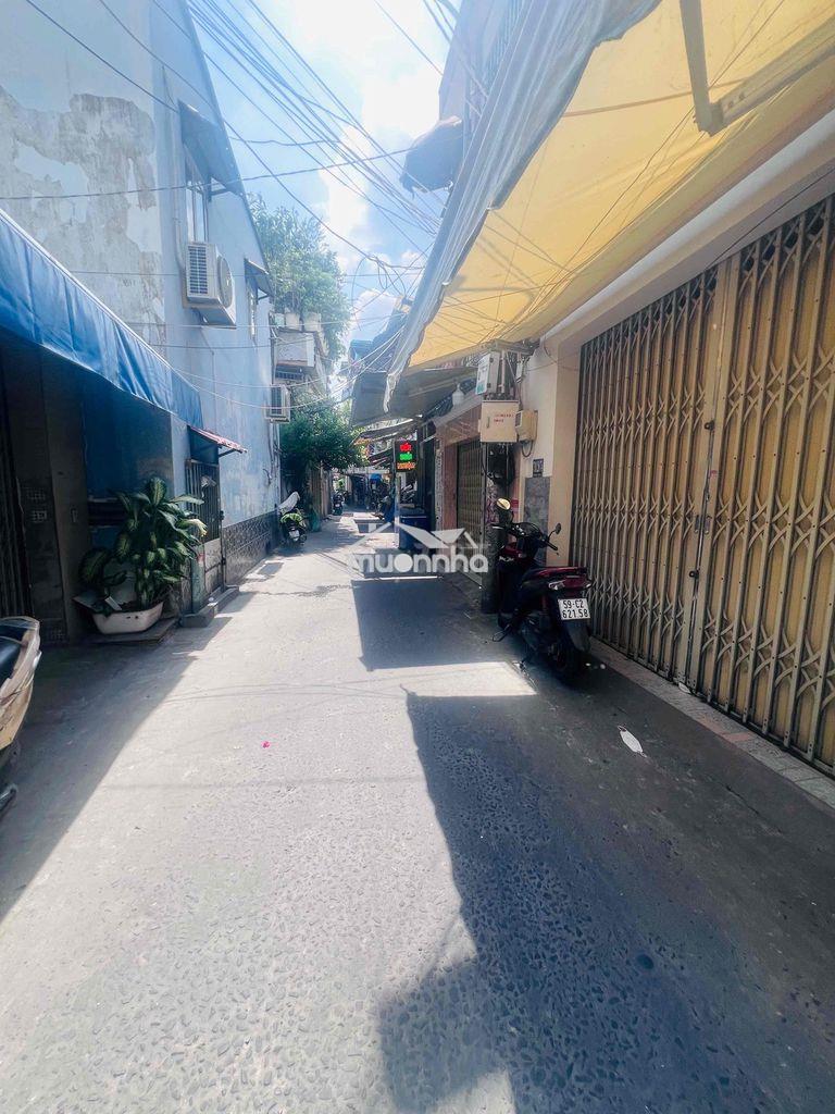 Cho thuê nhà góc 2 mt kinh doanh - khu kiều đàm - trần xuân soạn