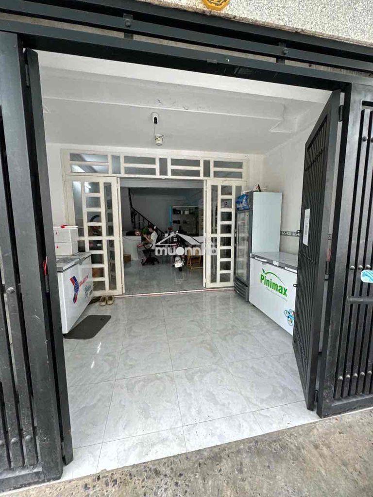 Nhà 1 trệt 1 lầu 2pn 4x17m hẻm xe hơi đường lý phục man quận 7