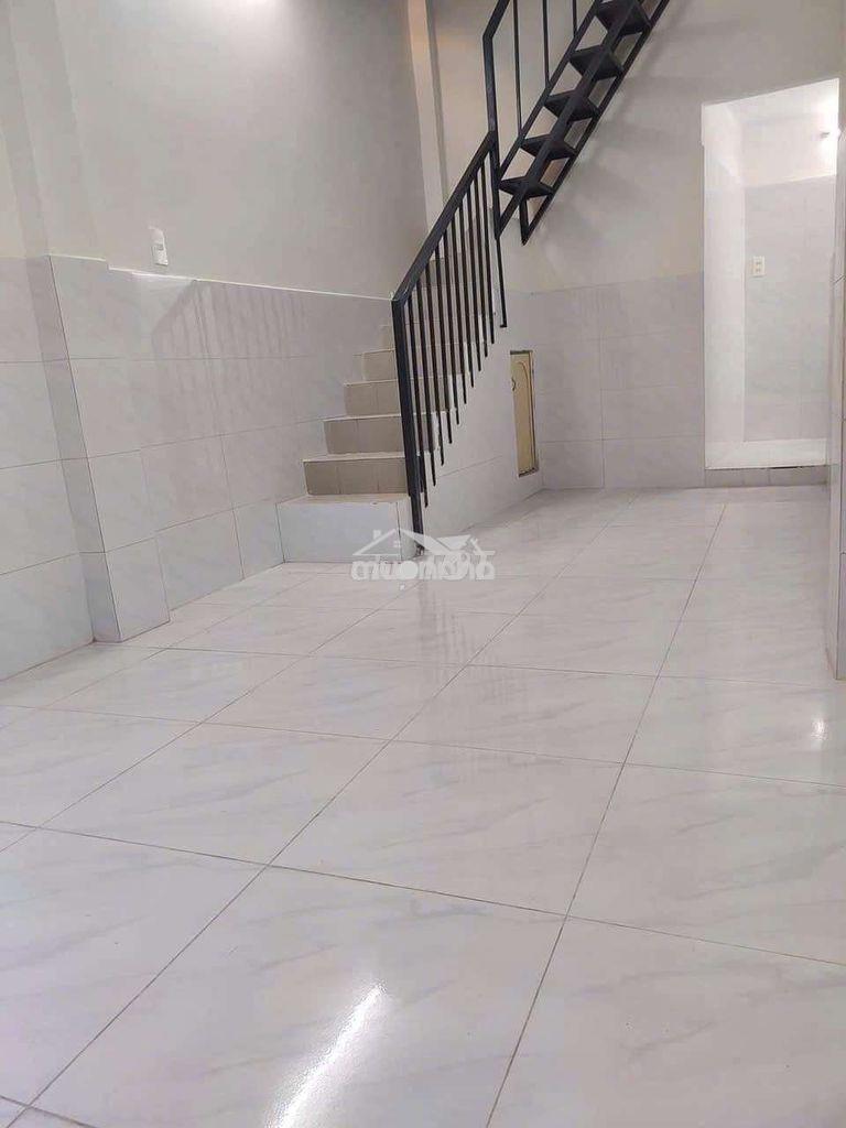 Nhà 1 trệt 2 lầu 3x7m 2 phòng 2 wc hẻm trần quang khải