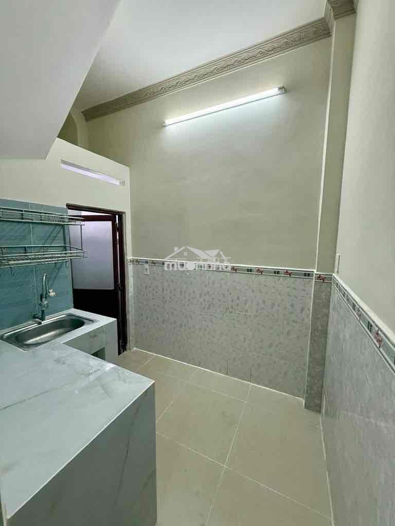 Nhà phù hợp gia đình nhỏ, 2 pn 2 wc. khu dân cư yên tĩnh, hẻm cụt - Ảnh 4