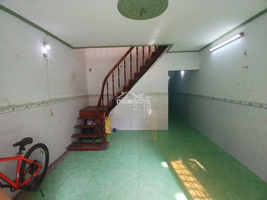 Nhà rẻ chỉ 4.5 tỷ, trung tâm tphcm 47.2m, 2 tầng. trường chinh, tphcm - Ảnh 2