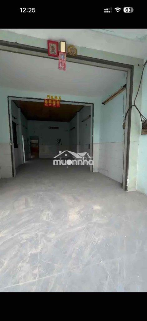 Nhà thuê hẻm 8m thoại ngọc hầu _ tân phú dt 5x22m cấp 4 có sân rộng để - Ảnh 2