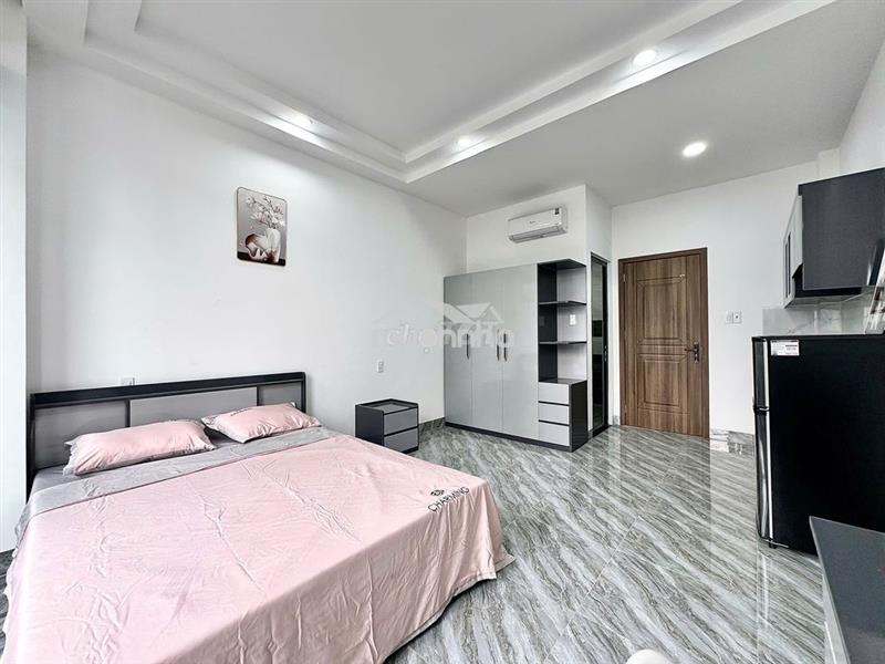 Cho thuê 1 phòng ngủ bancol thang máy gần lê quang định_phạm văn đồng