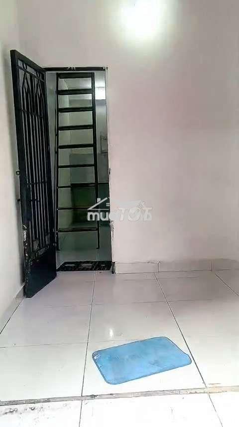Nhà hẻm thông xe hơi đông hưng thuận sát trường chinh 3x10m 1 lầu đúc  - Ảnh 3