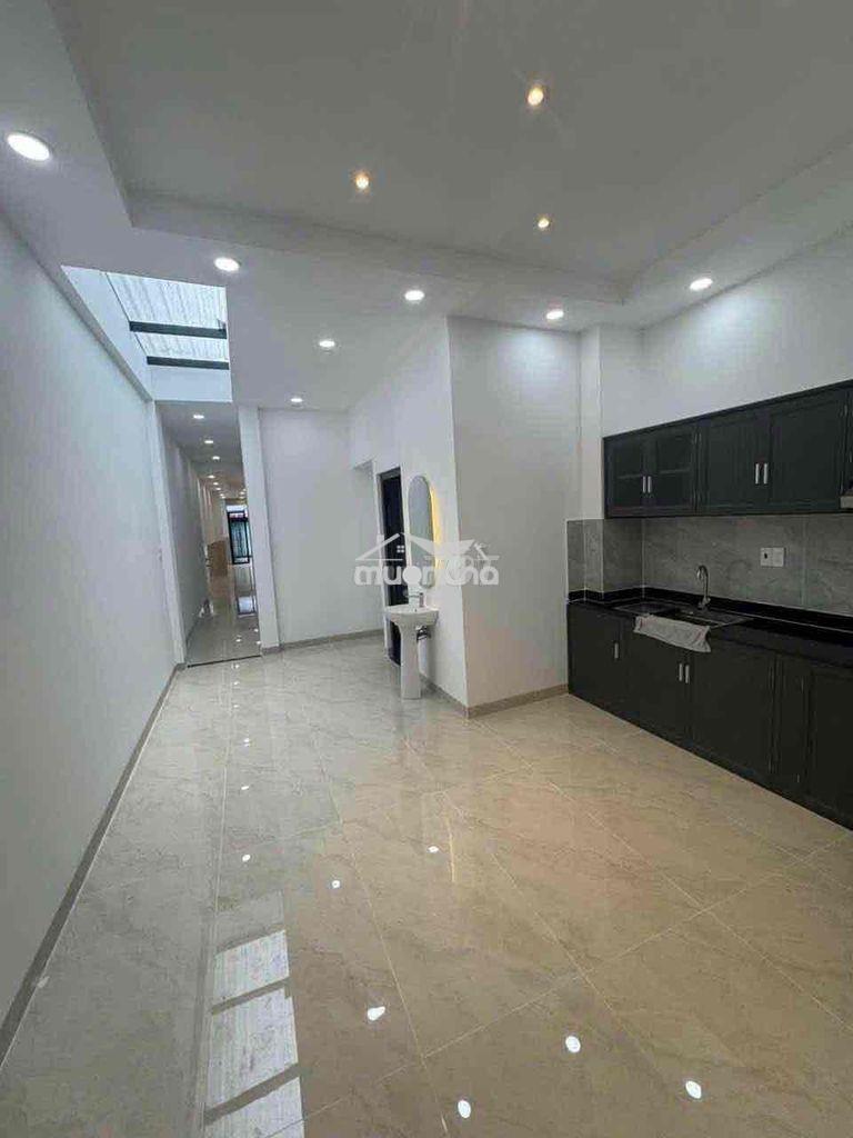 Cho thuê nguyên căn nơ trang long
