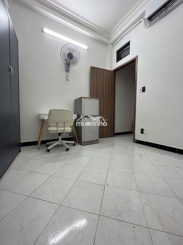 Phòng 15m2- full nội thất- ở ngay- 223/ bà hạt( xát nguyễn tri phương)