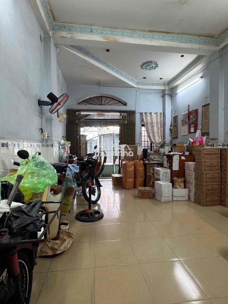 B.a'n nh.a`q11, 3 tầng, hẻm 12m - gần chợ bình tây - trường thcs hậu g - 4