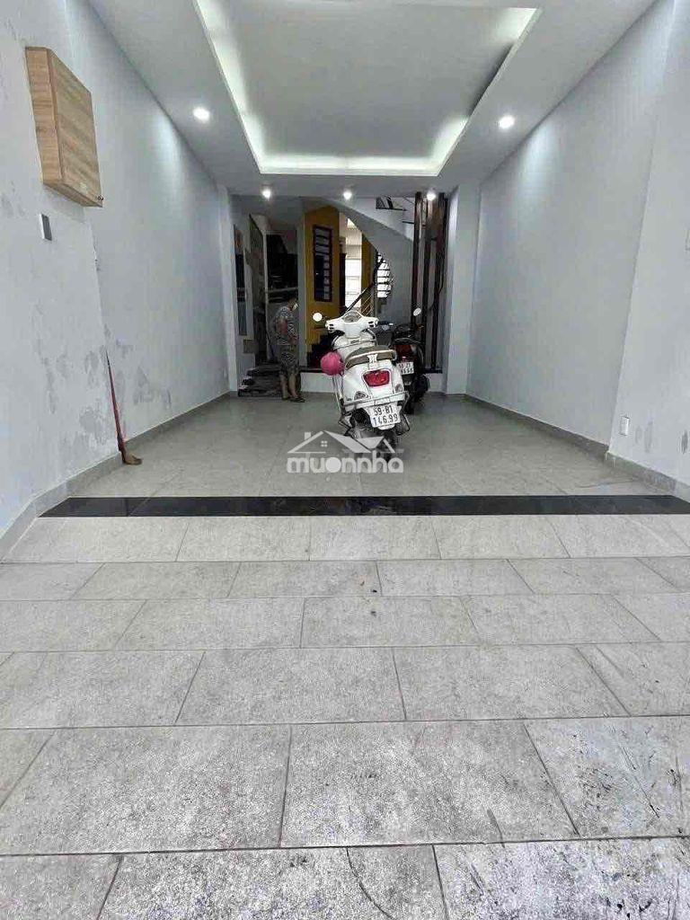 Cho thuê nhà 1 trệt 2 lầu 4pn 4x20m hẻm xe hơi lâm văn bền