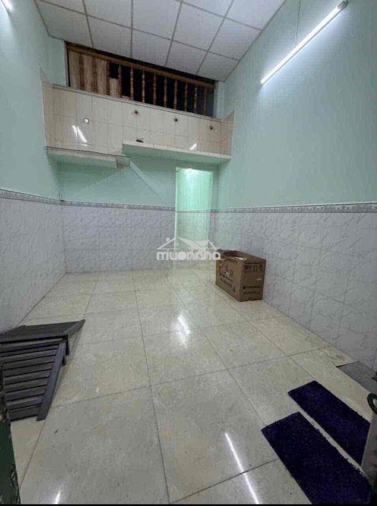 Nhà nguyên căn đường phú mỹ p22 quận bt cho thuê