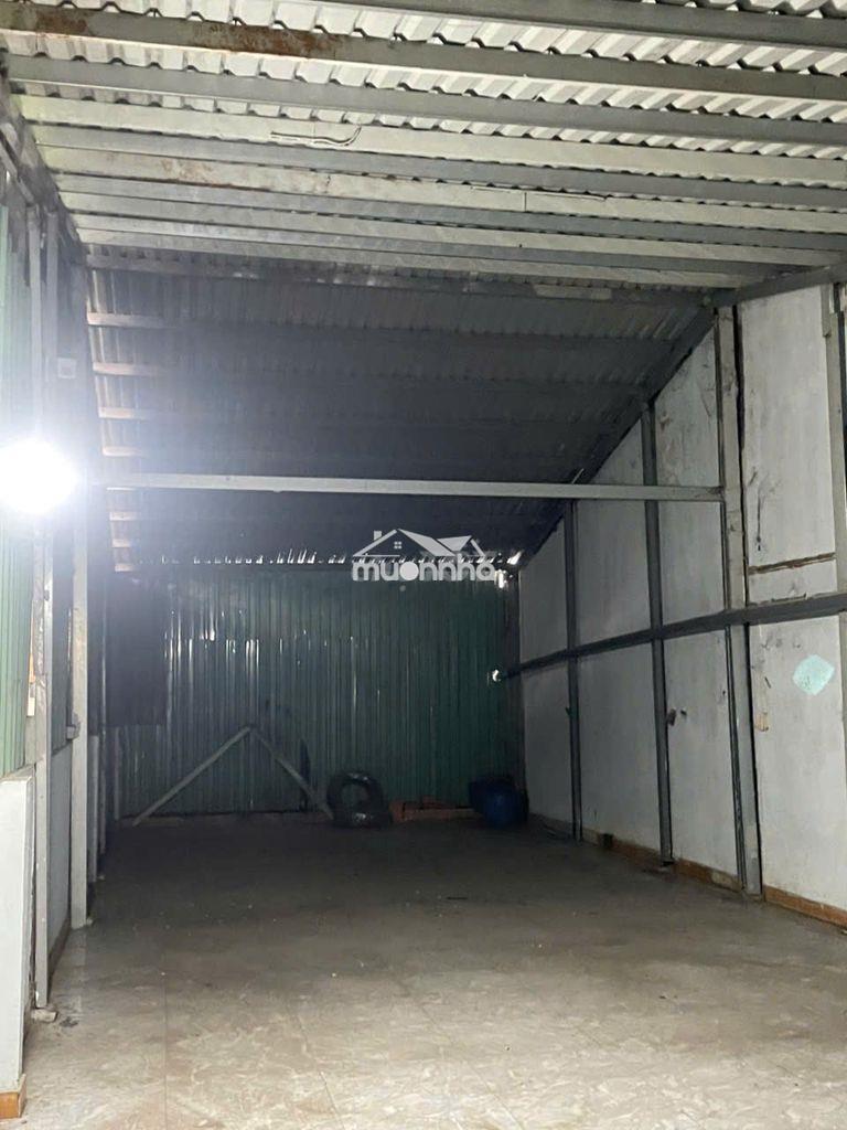 Cho thuê mb kho đt 743a, 180m2, giá 10tr/ tháng